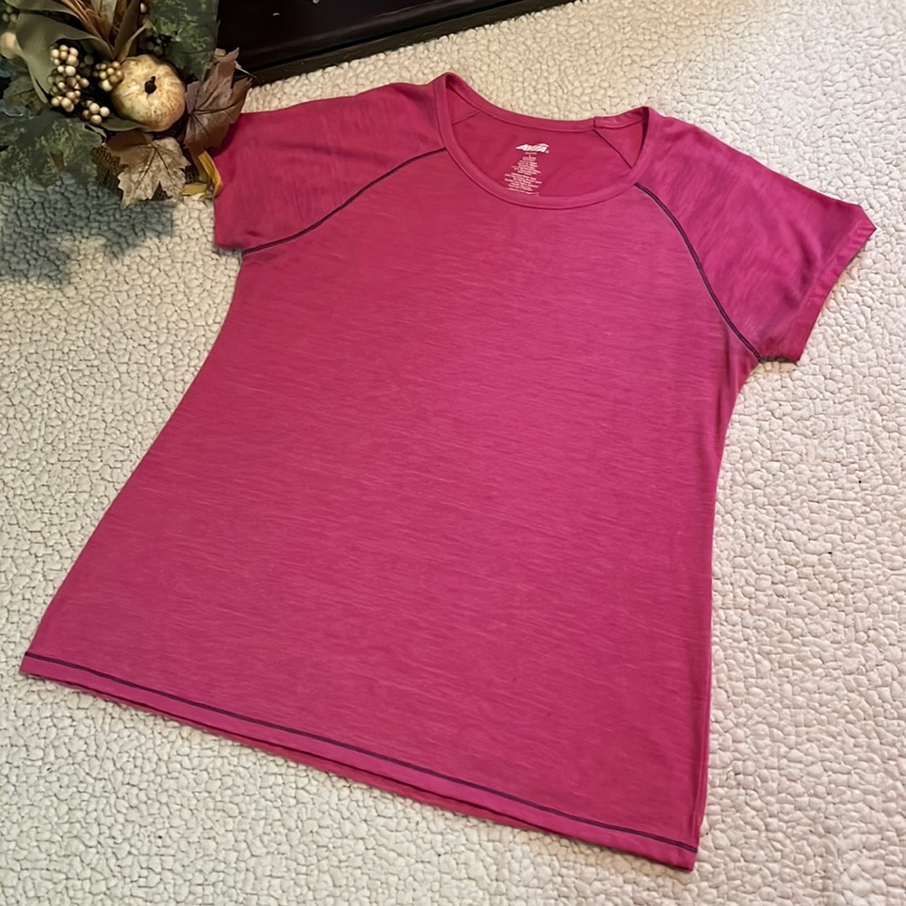 👚3/$10👚 Ladies Pink AVIA T-Shirt, Size L